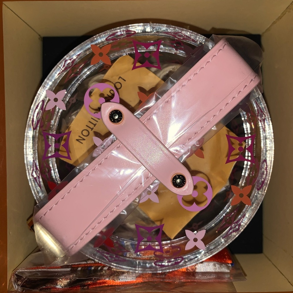 Clear box